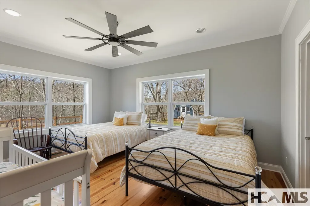 139 Stinger Ridge Glenville NC 28736