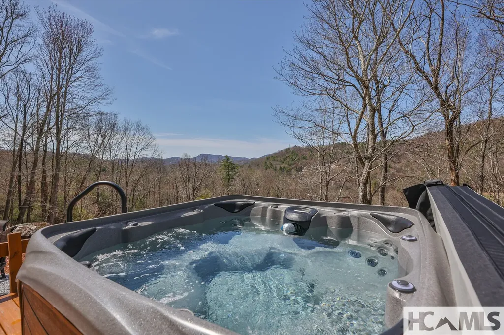 139 Stinger Ridge Glenville NC 28736