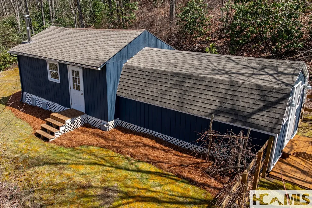 139 Stinger Ridge Glenville NC 28736