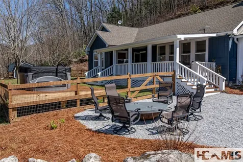 139 Stinger Ridge Glenville NC 28736