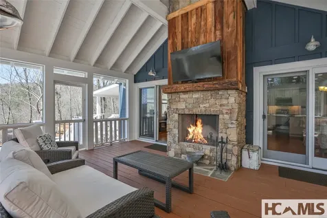 139 Stinger Ridge Glenville NC 28736