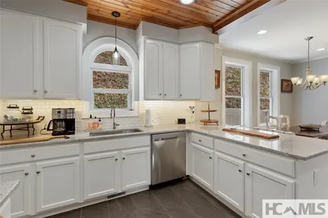 139 Stinger Ridge Glenville NC 28736