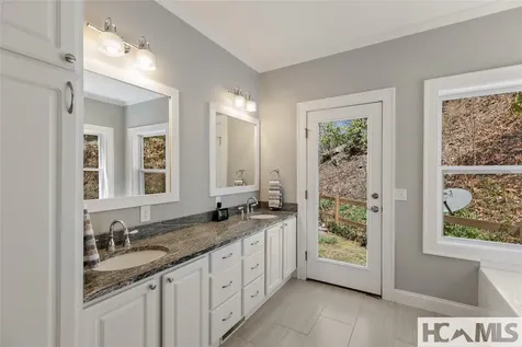 139 Stinger Ridge Glenville NC 28736