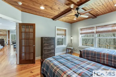 139 Stinger Ridge Glenville NC 28736