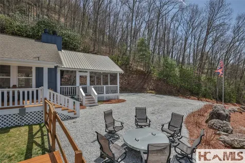 139 Stinger Ridge Glenville NC 28736
