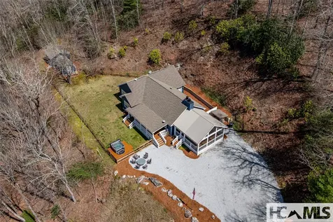 139 Stinger Ridge Glenville NC 28736