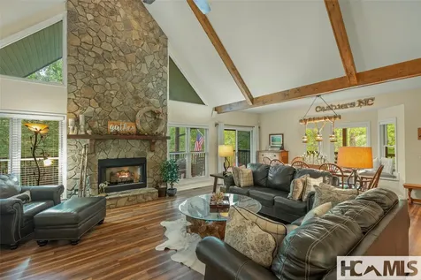 892 Buckberry Sapphire NC 28774