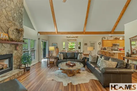 892 Buckberry Sapphire NC 28774