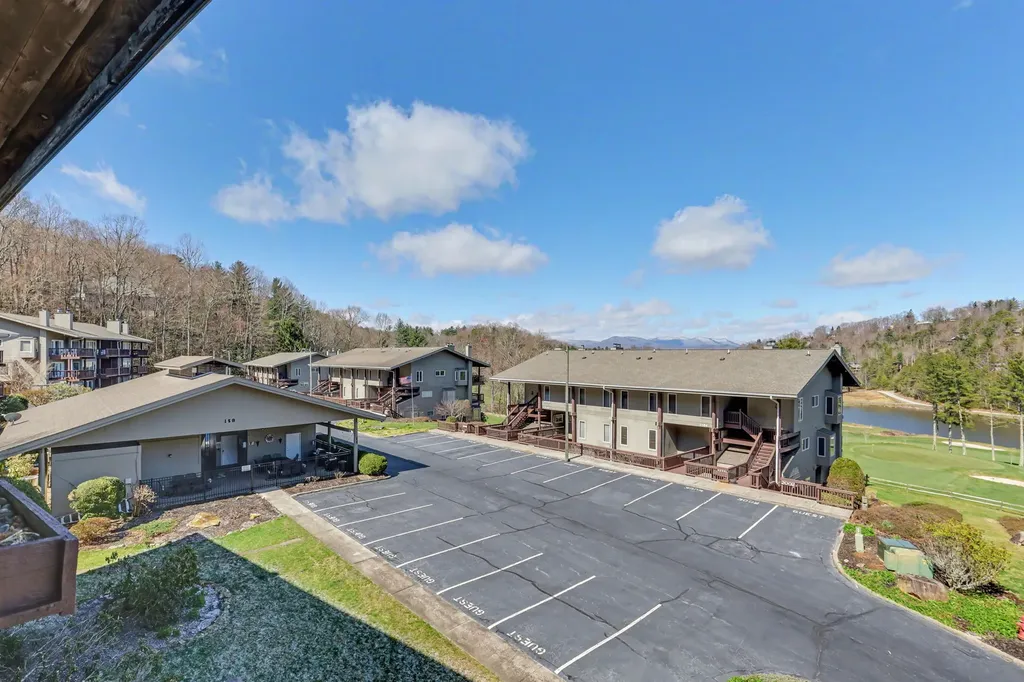 62 Sun Valley Circle Sky Valley GA 30537