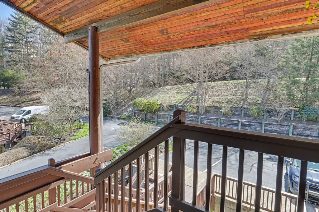 62 Sun Valley Circle Sky Valley GA 30537