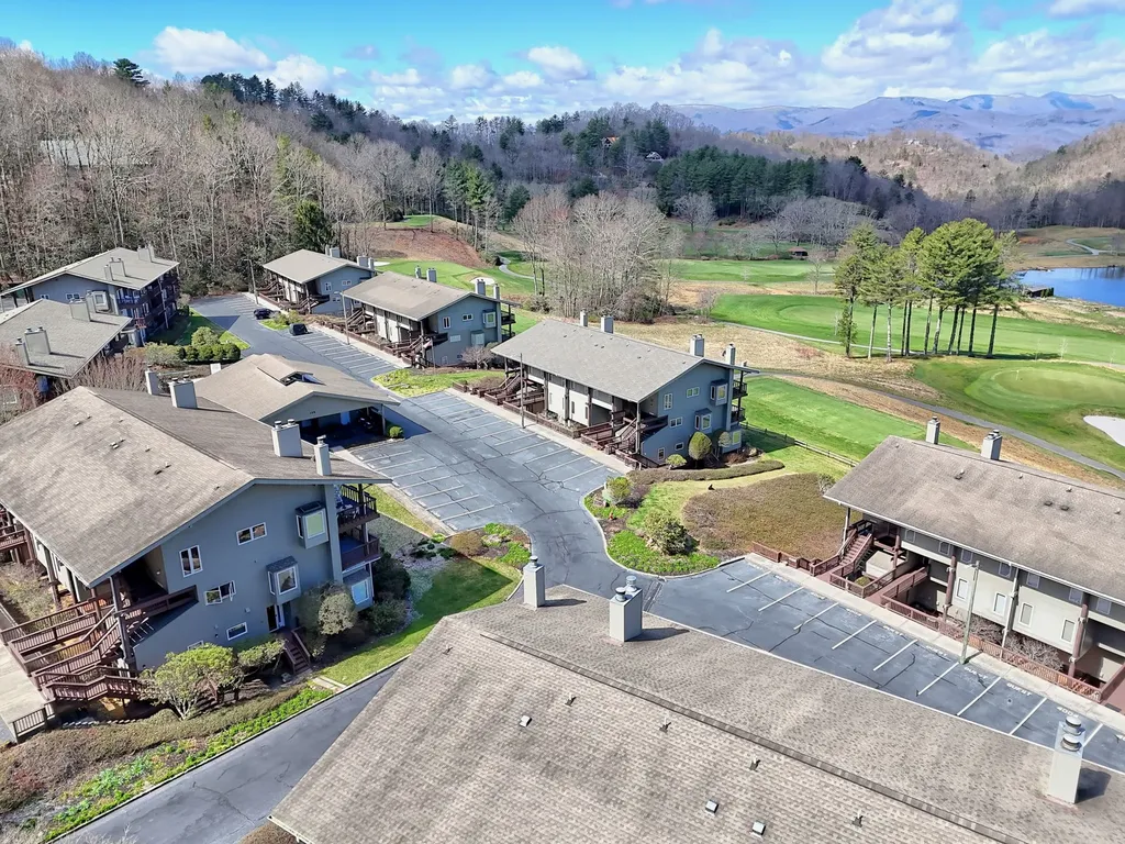 62 Sun Valley Circle Sky Valley GA 30537