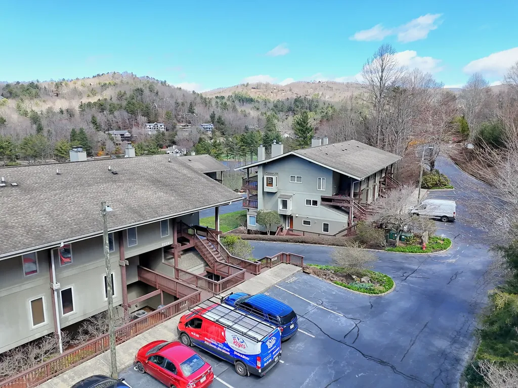 62 Sun Valley Circle Sky Valley GA 30537