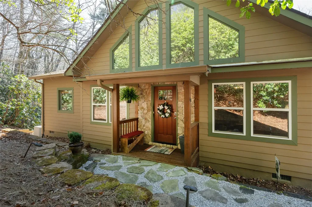 60 Pine Cone Court Sapphire NC 28774
