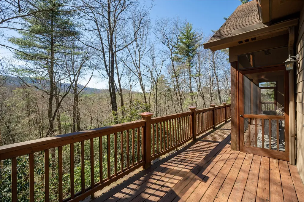 60 Pine Cone Court Sapphire NC 28774