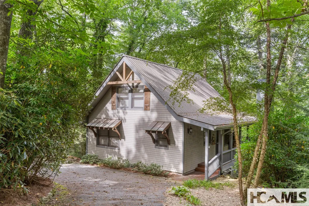 180 Wyanoak Road Highlands NC 28741