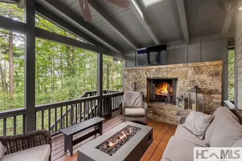 180 Wyanoak Road Highlands NC 28741