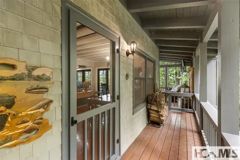 180 Wyanoak Road Highlands NC 28741