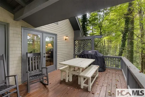 180 Wyanoak Road Highlands NC 28741