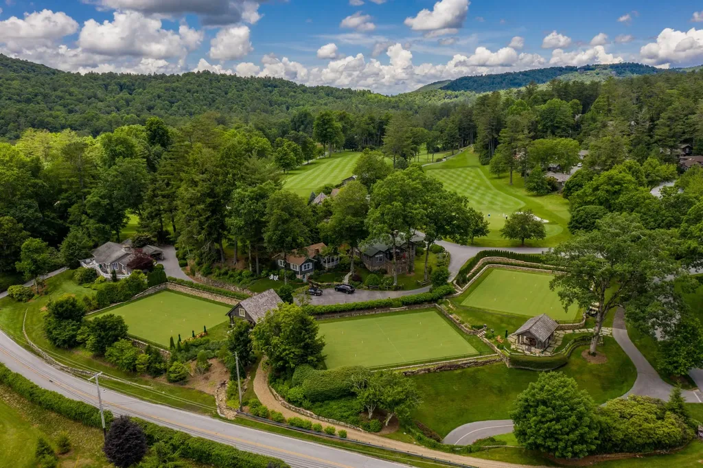 133 Fairway Villas Drive Highlands NC 28741