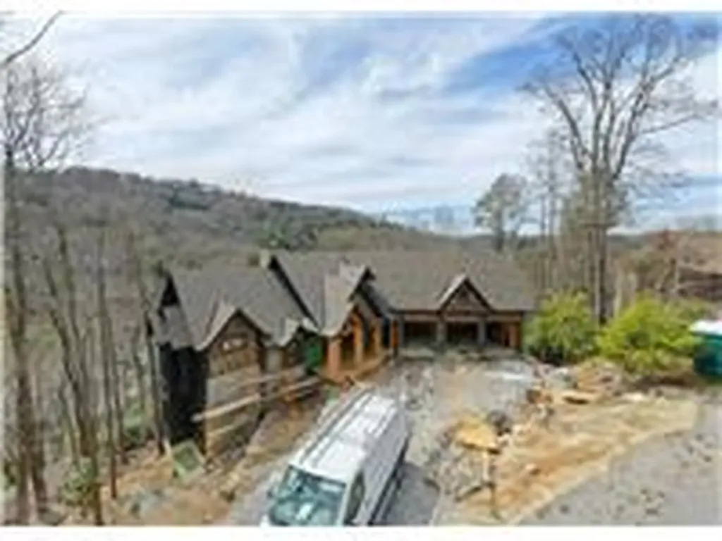 1406 Falls Drive West Highlands NC 28741