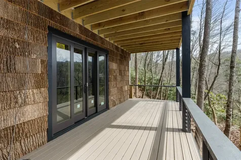 1406 Falls Drive West Highlands NC 28741
