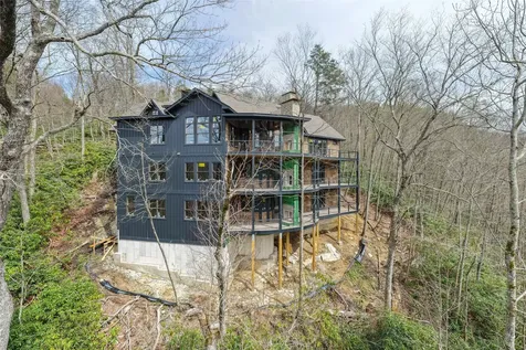 1406 Falls Drive West Highlands NC 28741