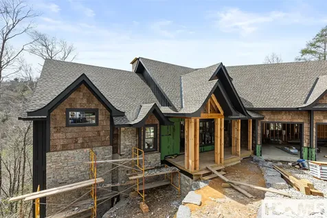 1406 Falls Drive West Highlands NC 28741