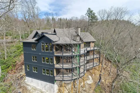 1406 Falls Drive West Highlands NC 28741