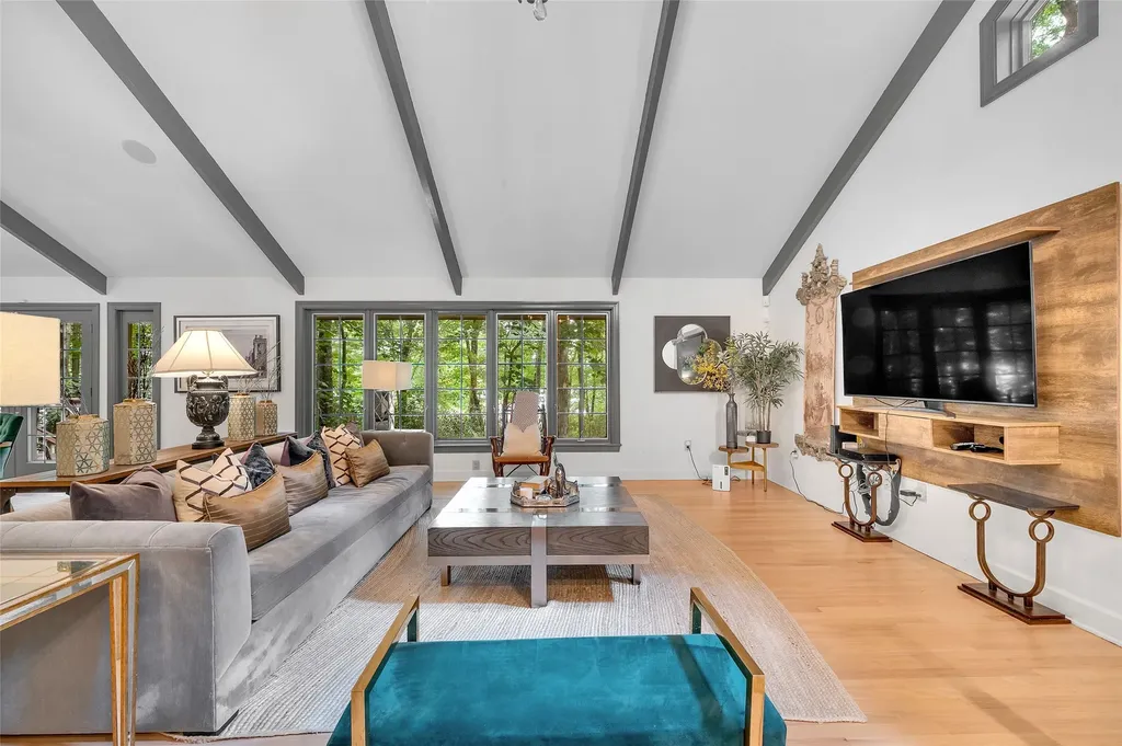 562 W Club Lake Toxaway NC 28747