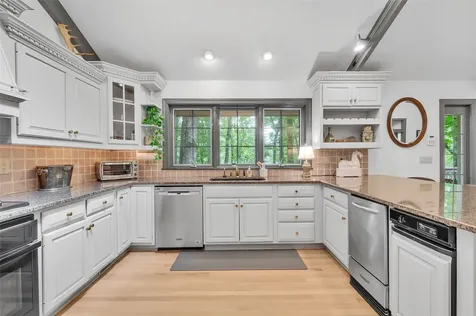 562 W Club Lake Toxaway NC 28747