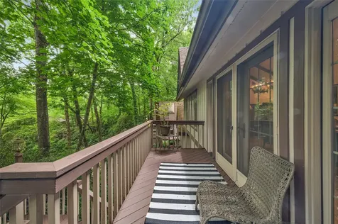 562 W Club Lake Toxaway NC 28747