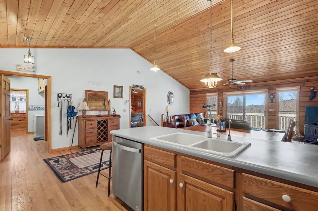 437 High Point Drive Scaly Mountain NC 28775
