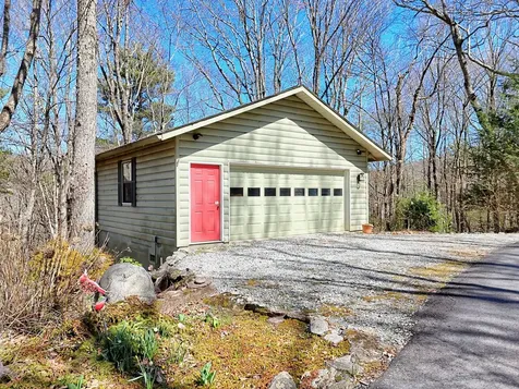 437 High Point Drive Scaly Mountain NC 28775