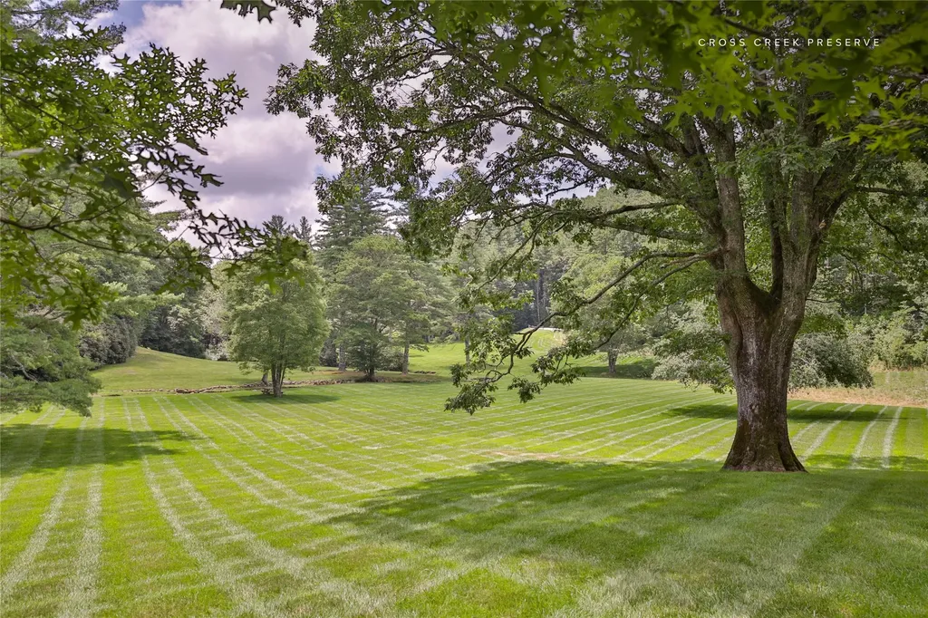 364 Cross Creek Trail Cullowhee NC 28723