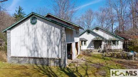 577 Paul Mccoy Road Lake Toxaway NC 28747