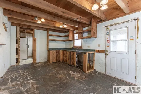 577 Paul Mccoy Road Lake Toxaway NC 28747