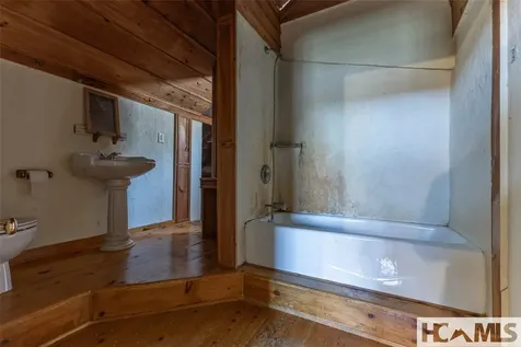 577 Paul Mccoy Road Lake Toxaway NC 28747