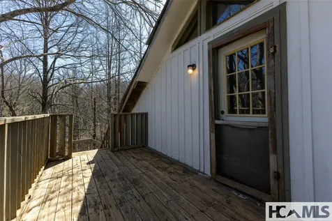 577 Paul Mccoy Road Lake Toxaway NC 28747