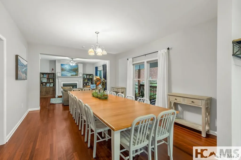 110 Kestrel Court Sapphire NC 28774