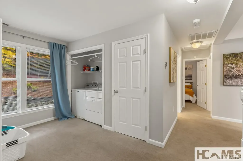 110 Kestrel Court Sapphire NC 28774