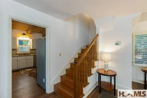 1884 Dillard Road Highlands NC 28741