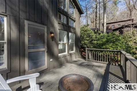 1884 Dillard Road Highlands NC 28741