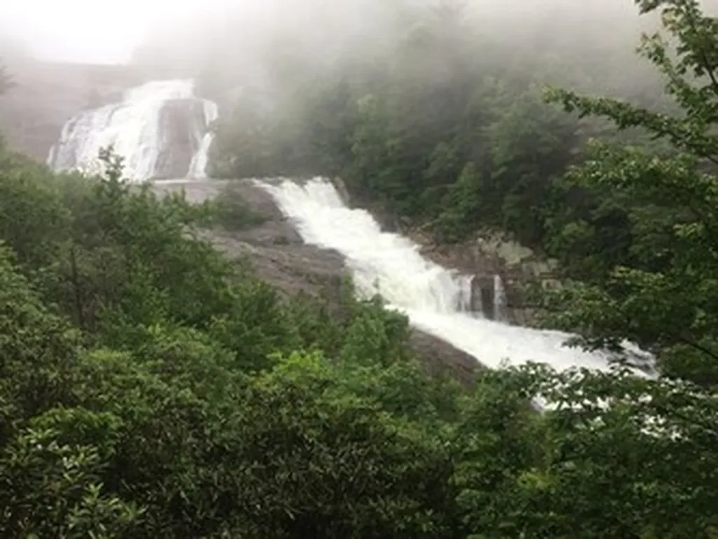 221 Toxaway Falls Drive Lake Toxaway NC 28747