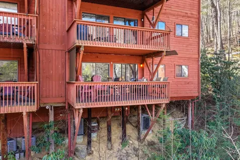 221 Toxaway Falls Drive Lake Toxaway NC 28747