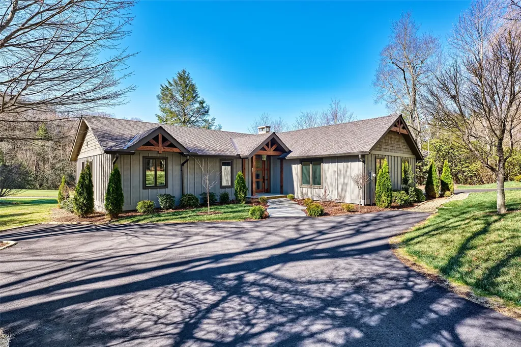 1080 Sky Lake Drive Highlands NC 28741