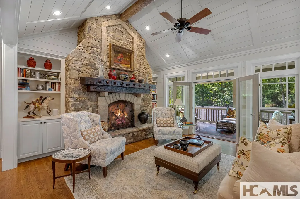 285 Streamside Drive Cashiers NC 28717