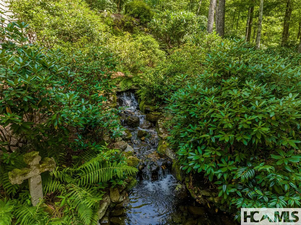 285 Streamside Drive Cashiers NC 28717
