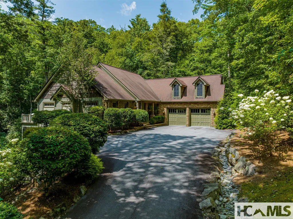 285 Streamside Drive Cashiers NC 28717