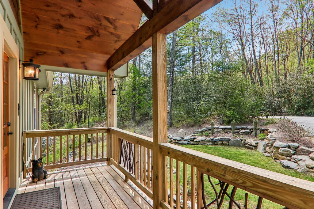 15 Spruce Court Sapphire NC 28774