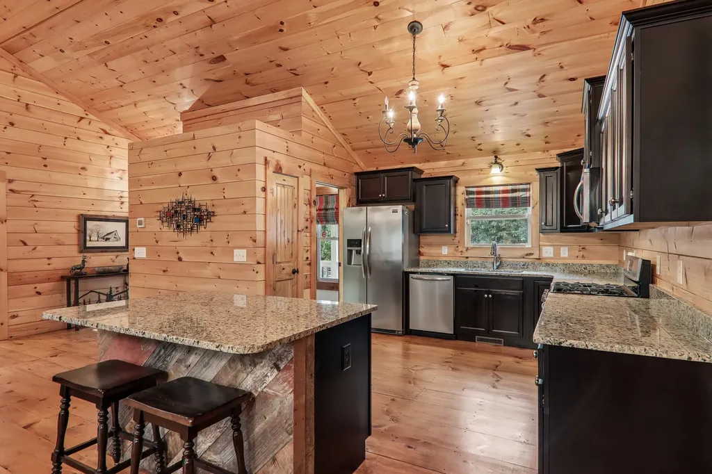 15 Spruce Court Sapphire NC 28774